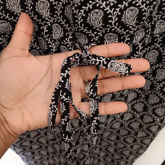 Loft womens black and white jumpsuit size small paisley print - Picture 7 of 8